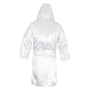 Bata de boxeo personalizada de alta calidad para hombre, con capucha, de satén, para entrenamiento en el gimnasio y uso en torneos. - Product Image 2