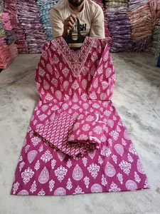 เสื้อผู้หญิงลำลองแบบยาว ผ้าฝ้ายออร์แกนิก พิมพ์ลายดอกไม้ ชุดคุรติ 3 ชิ้น กางเกงและผ้าคลุมไหล่ |   คอวี |   ไซส์ใหญ่พิเศษ (M-3xl) | งานปักผ้า - Product Image 4