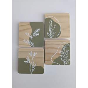 Lot de 4 sous-verres en bois vert sauge, sous-verres carrés minimalistes imprimés feuilles style bohème pour décoration de table et cadeaux - Product Image 1