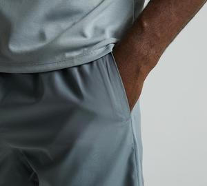 Pantalones Cortos sin Forro Run Challenger de 7 Pulgadas - Product Image 4