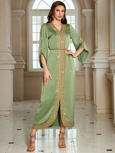 Abaya de luxe AN10950 Dubaï pour femme, Kaftan perlé, Robe musulmane en mousseline ceinturée, Robe de soirée pour l'Aïd et mariage, Vente en gros - Product Image 3