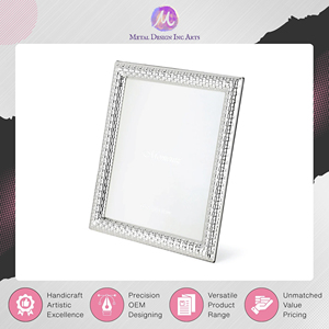 Exportateur d'origine indienne vendant des cadres photo en métal de couleur argent, faits à la main, de qualité authentique, pour la décoration de la maison, au meilleur prix - Product Image 3