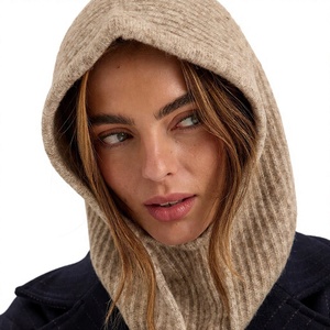 Cagoule tricotée personnalisée streetwear pour l'hiver avec cordon de serrage, cache-cou côtelé et bonnet à capuche - Product Image 6
