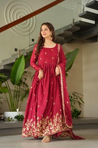 ชุดเดรส Anarkali ผ้าชินนอนสไตล์อินเดียและปากีสถานแบบใหม่ พร้อมงานปักเลื่อมและงานปักลาย แขนยาวเต็มตัว - Product Image 4