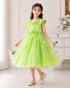 Robe de soirée pour filles, vert floral, appliqué, épaules dénudées, tulle superposé, longueur genou, manches pétales, pour occasions printanières - Product Image 4