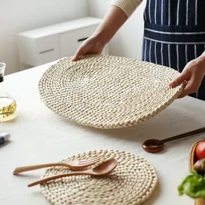 Wholesale Eco-friendly Handmade Natural <b>Round</b> Rattan Water Hyacinth Woven Placemats - Product Image 6