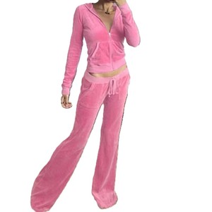 Survêtement en velours personnalisé avec logos, ensembles de survêtements d'hiver en velours zippés, survêtement de jogging 2 pièces en velours pour femme avec strass - Product Image 4