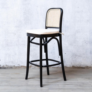 Chaise haute en teck robuste et minimaliste pour usage commercial, meubles d'extérieur et de chambre, fabriquée en Indonésie - Product Image 1