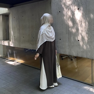 เดรสยาวทรงหลวมสำหรับผู้หญิง คอกลม แขนยาว สีพื้น เรียบร้อย สไตล์อบายะ ทรงโอเวอร์ไซส์ ระบายอากาศได้ดี ผลิตจากโพลีเอสเตอร์ - Product Image 1