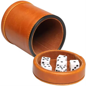 Juego de dados redondos de cuero con 7 dados blancos, almacenamiento duradero, estilo clásico para adultos - Product Image 5