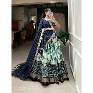FANCY HEAVY SILK PATOLA IMPRESO DIGITAL LEHENGA CHOLI CON DUPATTA AZUL MARINO - Product Image 1
