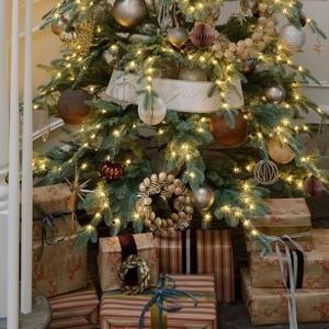 Couronne de feuilles d'eucalyptus en métal de luxe avec fleurs, guirlande florale élégante en laiton pour Noël et la décoration de mariage européen - Product Image 4