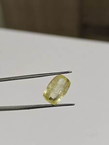 Zafiro Amarillo Suelto de 9.60 ct, Forma Rectangular, Piedra Preciosa Natural para Joyería Fina al por Mayor - Product Image 3