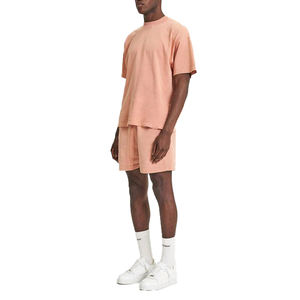 Ensemble d'été confortable en deux pièces, t-shirt respirant et short de sport, conçu pour les séances de gym et les activités de plein air - Product Image 6