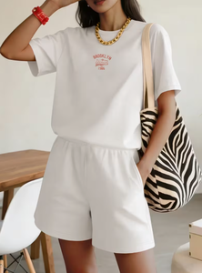 Ensemble décontracté 2 pièces pour femme : T-shirt et short en coton blanc, broderie lettres, coupe ample, tenue printemps-été - Product Image 2