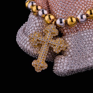 Collier pendentif en argent 925 plaqué or rose avec croix chrétienne et mains en prière, orné de moissanite, style hip-hop tendance - Product Image 2