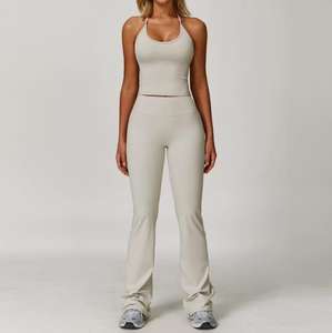 Ensembles de sport OEM pour femmes, 2 pièces, ensemble de yoga dos nu très extensible, évasé, rembourré, taille haute, pour Pilates, gym, tenue active, uni, sans couture - Product Image 2