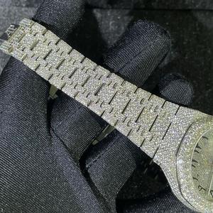 Reloj de Acero Inoxidable Premium para Hombre, Estilo Hip-Hop, con Cristal de Moissanita de Alta Calidad, Resistente al Agua 10 Bar, con Diamantes - Product Image 4