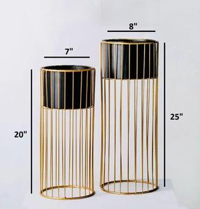 Nouvel arrivage : Support de pot en métal 2027 avec pot noir, design artisanal durable pour pots lourds et décoration intérieure élégante - Product Image 3