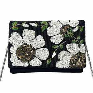 Nouveauté : Pochette en résine style bohème pour femme, sac à main artisanal multicolore avec bouton décoratif pour les soirées - Product Image 3