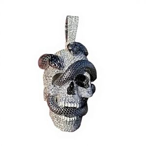 Pendentif Crâne pour Homme en Argent Sterling 925 avec Diamant Moissanite, Magnifique Pendentif Personnalisé Hip Hop en Moissanite - Product Image 1