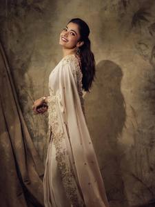 Rangoli Silk Sequin Saree Elegant Embroidery Rangoli Saree Banglori <b>Blouse</b> Party Wear Saree fabulous White saree with <b>red</b> <b>Blouse</b> - Product Image 2