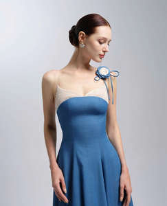 Wholesale <b>Vintage</b> A-Line Denim Midi Dress Cream Lace Sweetheart Neck Women Dress Made in Vietnam Manufacturer - Product Image 1