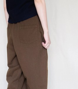 Pantalon en daim pour femme, coupe évasée, taille haute, élégant et décontracté, en cuir moderne, vente en gros, fabrication sur mesure, fabricant OEM - Product Image 3