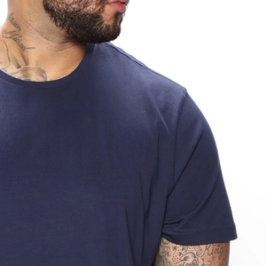 T-shirt uni pour homme, style streetwear décontracté et élégant, en matière de haute qualité, pour la collection été, construction durable, prix abordable. - Product Image 4