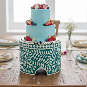 ฐานวางเค้กทรงสี่เหลี่ยมประดับลายไม้หรูหรา ทำมือ เป็นมิตรกับสิ่งแวดล้อม สำหรับจัดแสดงขนมหวาน โดย Tradebyd - Product Image 1