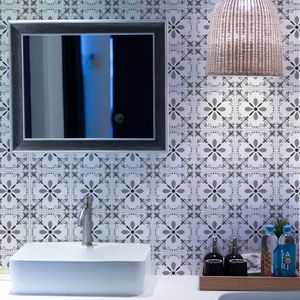 20 Piezas de Baldosas de PVC Autoadhesivas de 7.9 x 7.9 Pulgadas, Tiras de Piso Impermeables y Antideslizantes, Baldosas de Plástico - Product Image 4