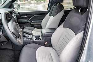 รับรถ D.0.D.G.E RWD Wagon V6/V8 ปี 2021 เกียร์อัตโนมัติ พวงมาลัยซ้าย กล้องมองหลัง นำเข้าจากสหรัฐอเมริกา - Product Image 4