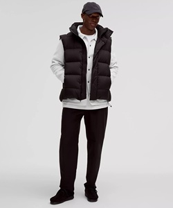 Gilet matelassé à capuche noir pour homme avec fermeture éclair, coupe-vent, épais, décontracté, pour l'hiver, coupe régulière, couleur unie, en polyester - Product Image 1