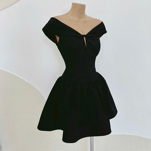 Robe Quotidienne Tissée Vintage Mini à Nœud Épaules Dénudées Coupe Évasée Taille Haute Personnalisée pour Femmes OEM – Idéale pour l'Été - Product Image 2