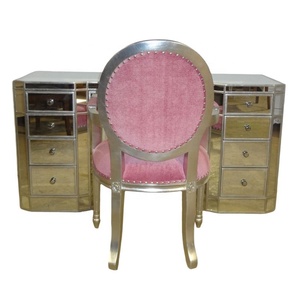 Ensemble de coiffeuse à miroir fini en bois peint argenté et panneaux de verre pour meubles de maison modernes et meubles de chambre à coucher - Product Image 4