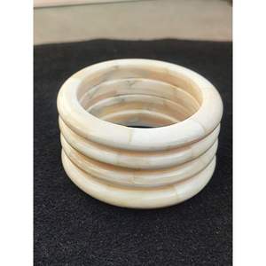 Bracelets élégants pour femmes en résine et en bois, artisanat en bambou et en bois - Product Image 3