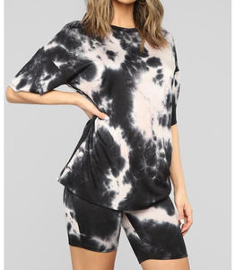 เสื้อสเวตเชิ้ตผ้าฝ้ายปักลายสำหรับผู้หญิง เป็นมิตรกับสิ่งแวดล้อม แห้งเร็ว ระบายอากาศได้ดี สไตล์สตรีทแวร์ เสื้อครอปท็อปมีฮู้ด กางเกงขาสั้นผ้าฟลีซมีฮู้ด - Product Image 1