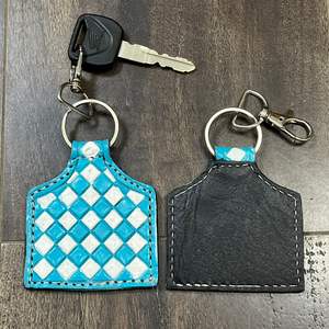 Porte-clés en cuir artisanal 2026, motif damier turquoise et blanc, porte-clés de voiture, breloque de sac, accessoire de mode, cadeau pour femmes - Product Image 6