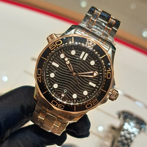 Reloj Mecánico Automático de Edición Superior de Fábrica con Correa de Acero Inoxidable, Esfera con Patrón de Ondas Luminosas y Cristal de Zafiro - Product Image 6