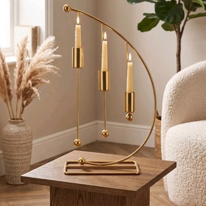 KRAFT WORLD Support de bougie en métal doré fait main, écologique, durable, portable, design à double anneau pour la décoration de la maison, utilisation pour les mariages - Product Image 3