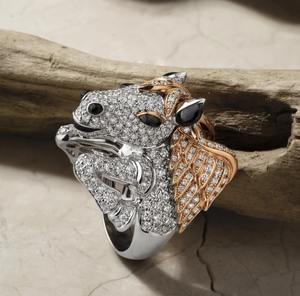 Anillo de Dragón de Moissanita – Anillo de Declaración con Diseño de Criatura Mítica, Bañado en Plata y Oro de Dos Tonos - Product Image 1