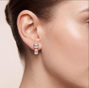 Boucles d'oreilles pendantes en or rose 9 carats de qualité supérieure avec diamants de laboratoire taille Asscher et taille Radiant, 9,52 CTW - Product Image 1