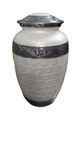 Urna Funeraria de Metal Hecha a Mano con Diseño Artístico que Representa el Amor, la Paz y el Legado Familiar con Honor Eterno - Product Image 3