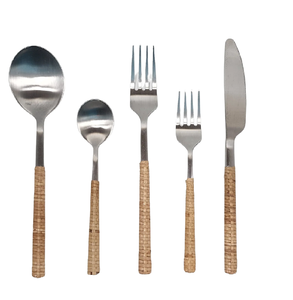Ensemble de couverts écologiques en rotin et acier inoxydable, 5 pièces, cuillère, fourchette, couteau, pour le camping - Product Image 1