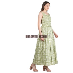 ชุดเดรสพิมพ์ลายดอกไม้บล็อกยาวชุดแม็กซี่เดรสปาร์ตี้ผ้าฝ้ายคล้องคอสำหรับผู้หญิง - Product Image 2