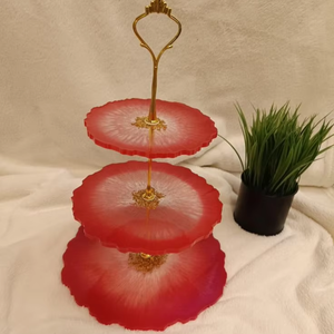 Soporte decorativo de resina para pasteles, elegante expositor de pasteles, suministro esencial para decoración de pasteles para fiestas de cumpleaños y bodas, de la India. - Product Image 1