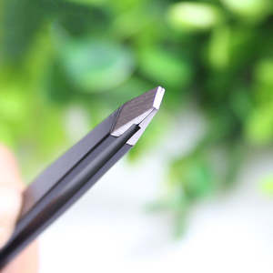 Pince à épiler professionnelle en acier inoxydable à pointe inclinée, réutilisable, personnalisable en couleur, haute qualité, faible MOQ, avec logo personnalisé ANAAIF - Product Image 3