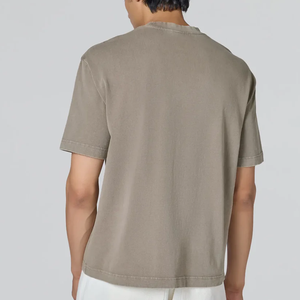 Nueva Camiseta Oversize Cómoda y a la Moda con Lavado Ácido, Material de Alta Calidad 100% Algodón, Hecha en Pakistán - Product Image 5