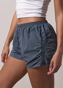 Nouveaux shorts de course taille haute pour femme, effet rafraîchissant et doux, avec doublure de compression, pour le jogging et l'entraînement fitness - Product Image 5