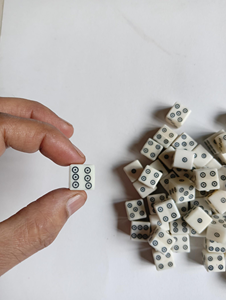 Dés de jeu en os naturel poli faits à la main, écologiques, pour jeux de rôle, jeux de société, cubiques, modernes, taille personnalisée, objets d'art, collectionnables, décoration d'intérieur - Product Image 1